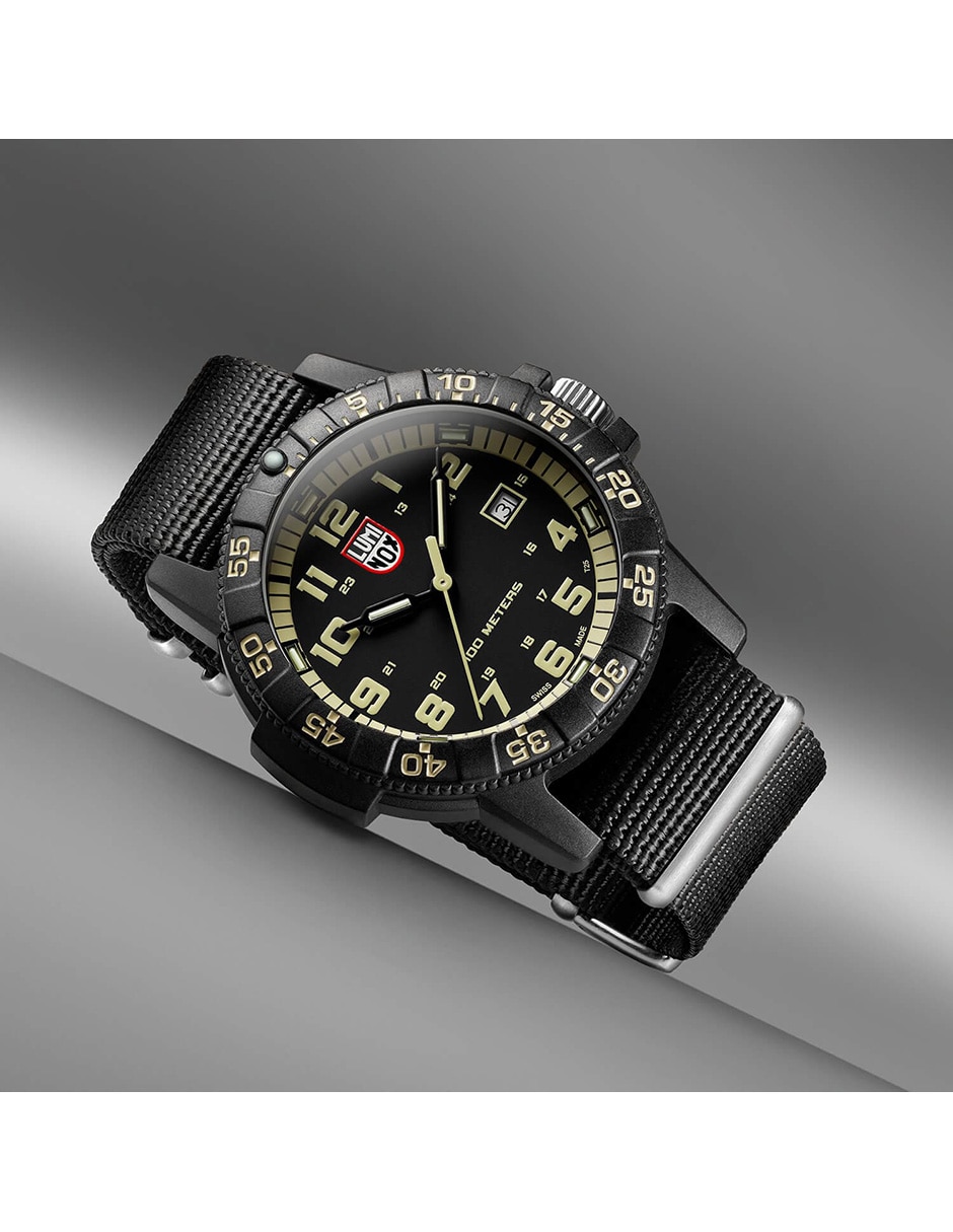 Reloj Leatherback Sea Turtle Giant 0320 Series para hombre XS.0333 2